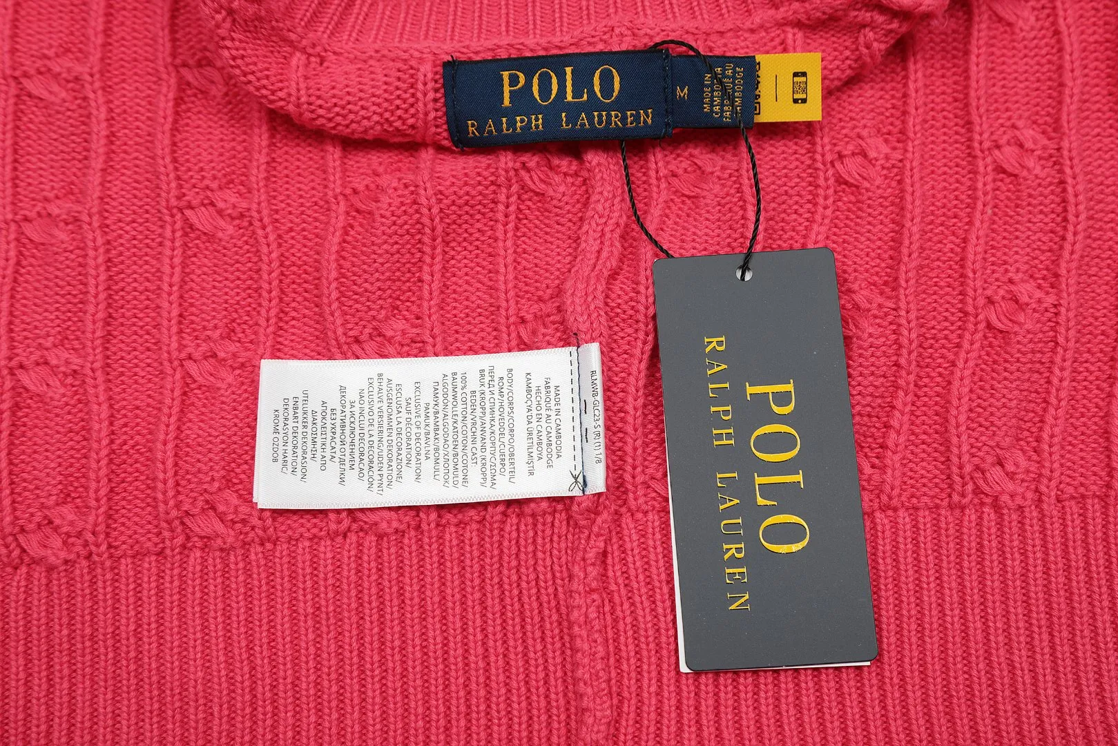 🅿️176 "Top quality" Style number: DS021# (not off the shelves all year round) [Ralph Lauren round neck cardigan solid color pony embroidered logo knitted short sleeves] ✅Ralph Lauren classic basic versatile all-season cardigan knitted short sleeves ✅Main supplier platform live broadcast Wholesale entities Replenish when out of stock Not off the shelves ✅ZP quality 1:1 version Scan the code to enter the GF website Counter quality ✅Details and quality are the only one in Guangzhou. Imported quality cotton yarn, focusing on high-end, cost-effective. Needless to say good quality. ✅The version is restored to the original order. The maximum size can be worn up to 160 pounds. Loose, comfortable and stress-free.